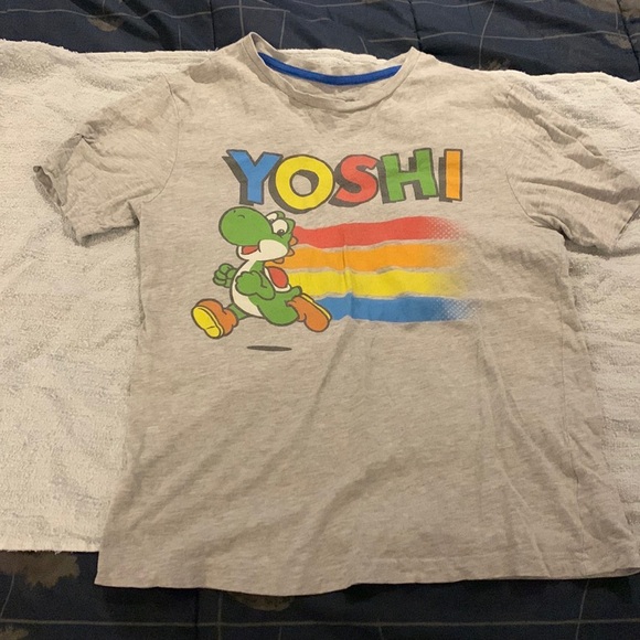 4 Boys Nintendo & Super Mario/Yoshi Short Sleeve Tees - size L (10/12) - Picture 6 of 16